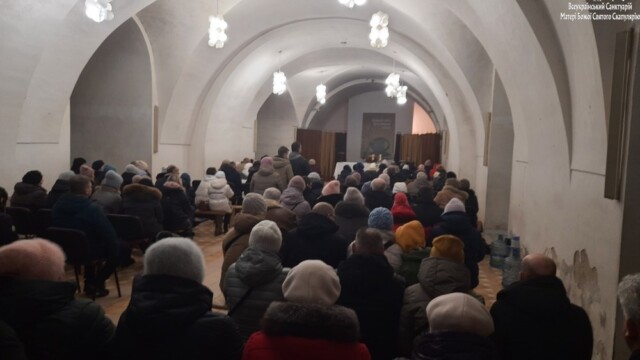 Нижній храм Нижній храм