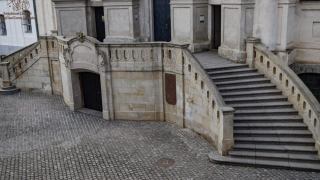 Нижній храм Нижній храм