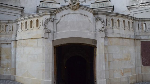 Нижній храм Нижній храм