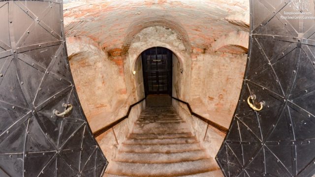 Нижній храм Нижній храм