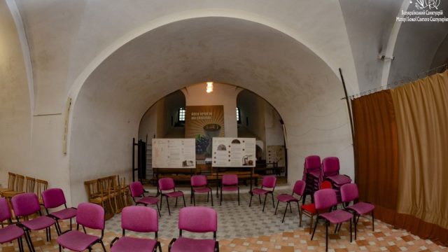 Нижній храм Нижній храм