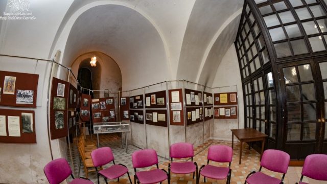 Нижній храм Нижній храм