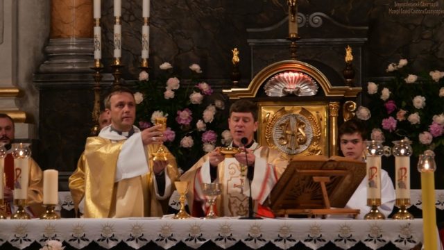 10 років освячення верхнього храму 10 років освячення верхнього храму