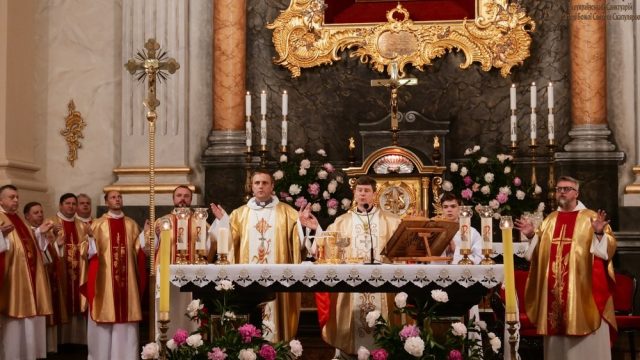 10 років освячення верхнього храму 10 років освячення верхнього храму