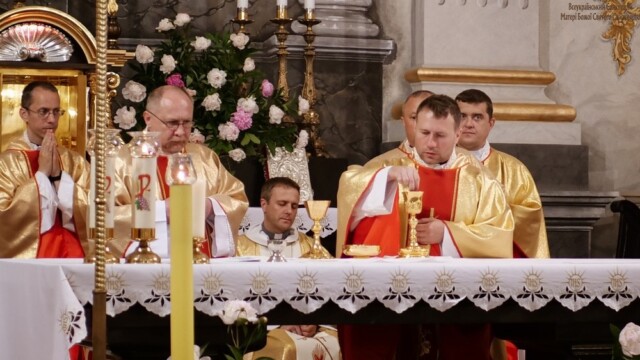 10 років освячення верхнього храму 10 років освячення верхнього храму