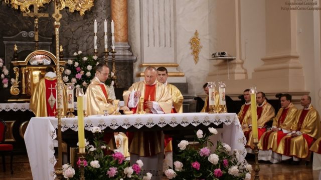 10 років освячення верхнього храму 10 років освячення верхнього храму