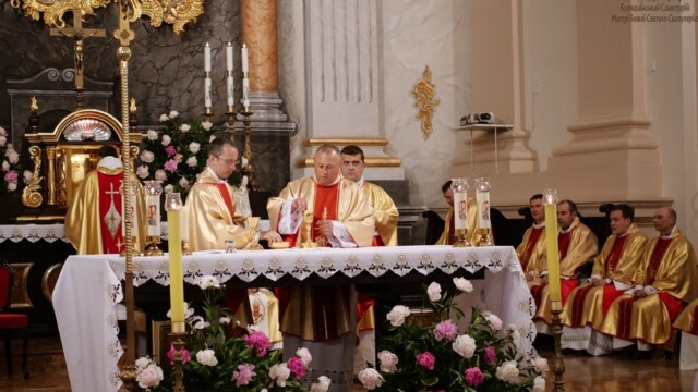 10 років освячення верхнього храму 10 років освячення верхнього храму