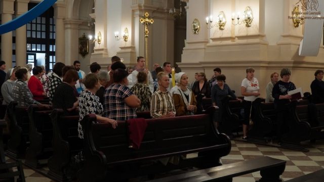 Паломники в часі війни Паломники в часі війни