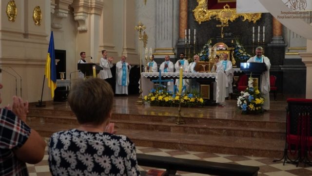 Паломники в часі війни Паломники в часі війни