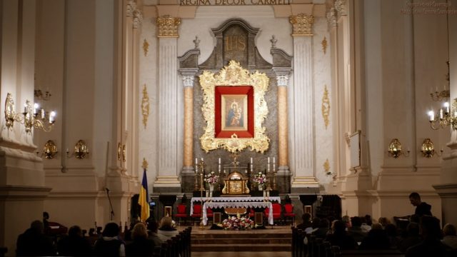 Паломництво осіб облачених в Скапулярій