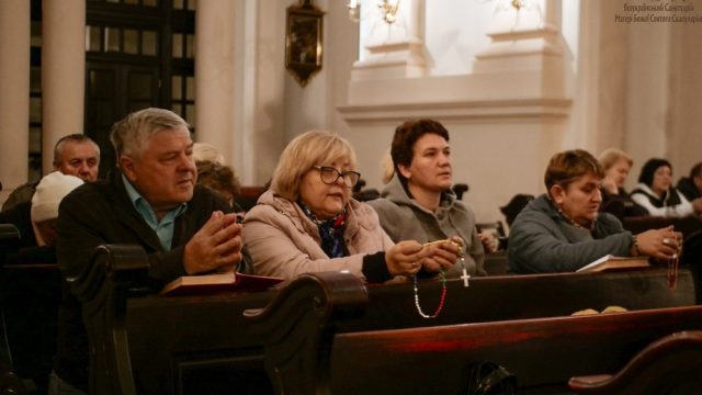 Паломництво осіб облачених в Скапулярій