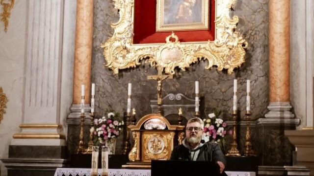 Паломництво осіб облачених в Скапулярій