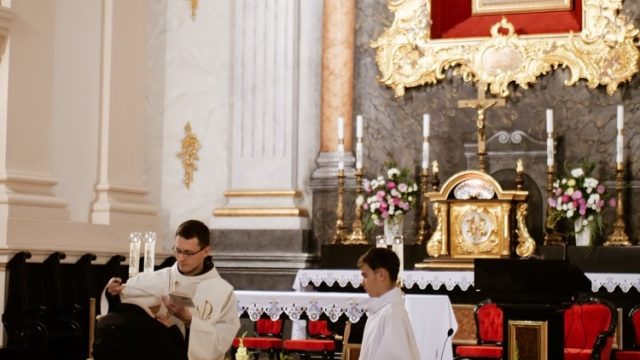 Паломництво осіб облачених в Скапулярій