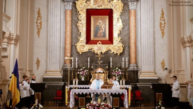 Паломництво осіб облачених в Скапулярій