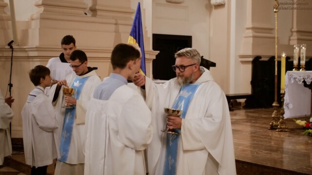 Паломництво осіб облачених в Скапулярій