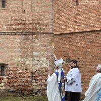 Ласкавий погляд Марії при вході у Бердичівський Санктуарій 9