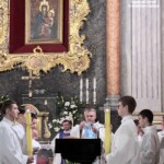 Ласкавий погляд Марії при вході у Бердичівський Санктуарій 14